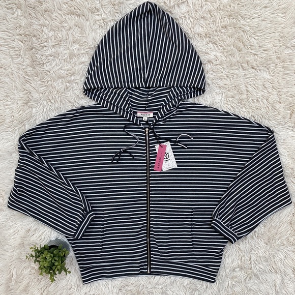 🎉HP🎉 Andreé by Unit Dolman Sleeve Hoodie 💗 Gray & White - Picture 3 of 16